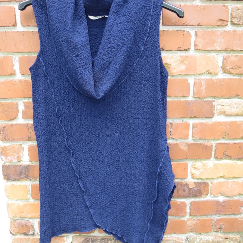 Soft Surroundings navy asymmetric hem tunic XS